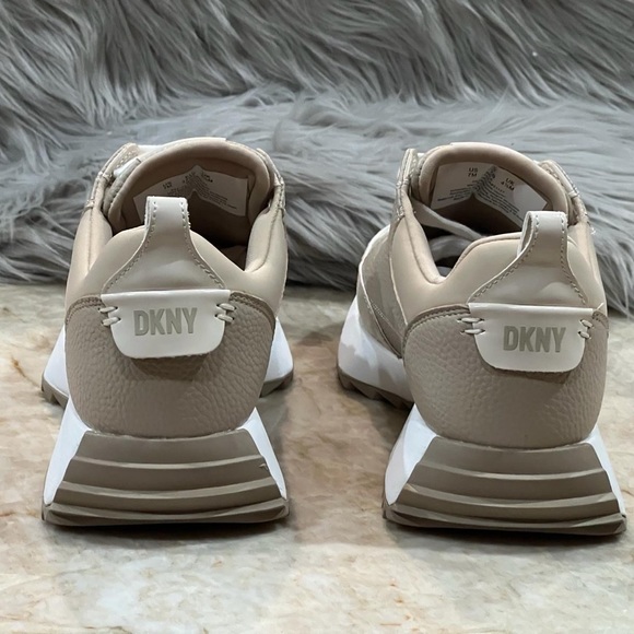 DKNY Women’s Leather Sneakers. Lace-Up. New - Picture 6 of 8